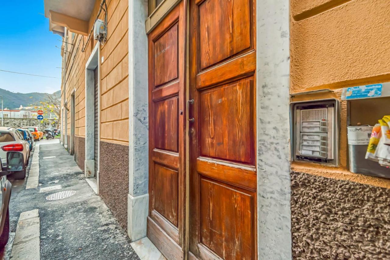 Nelli Rooms Via Biassa La Spezia Exteriér fotografie